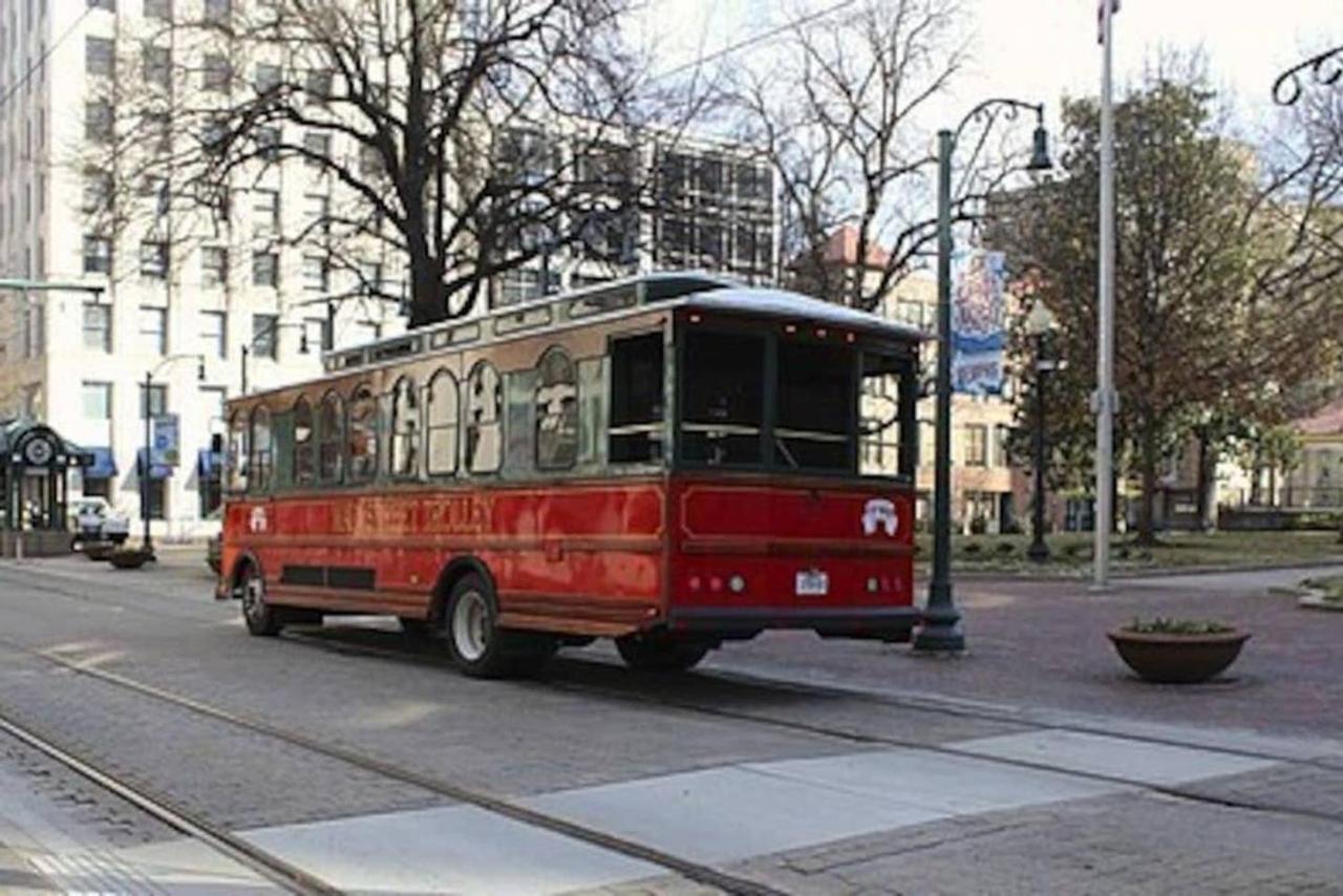Walk To Downtown Memphis! Exterior photo